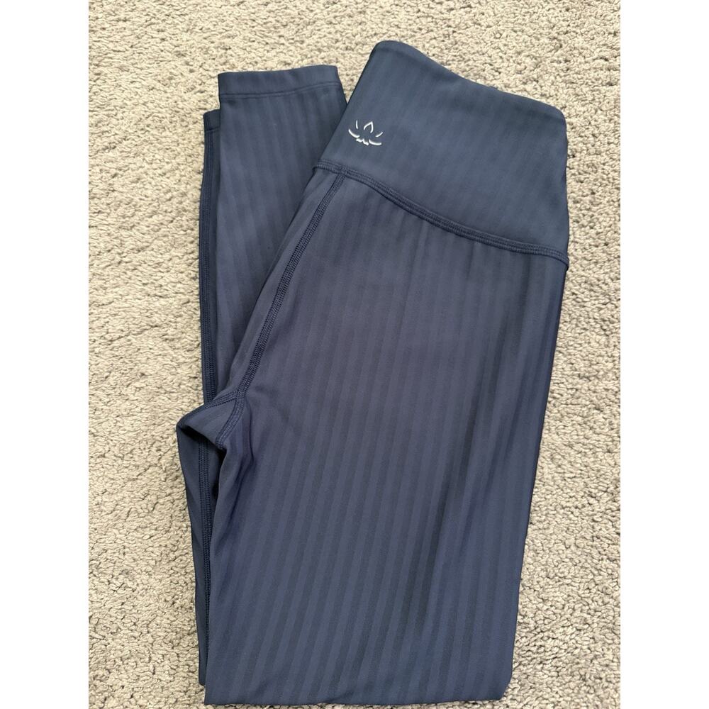 Beyond Yoga Navy Blue Stripe Leggings Size Medium Workout Activewear Yoga Pants